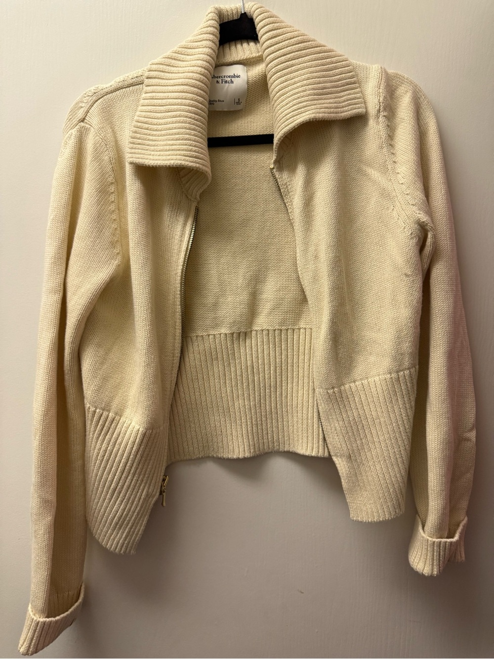 Abercrombie & Fitch Cream Zip-Front Ribbed Collar Cardigan Sweater